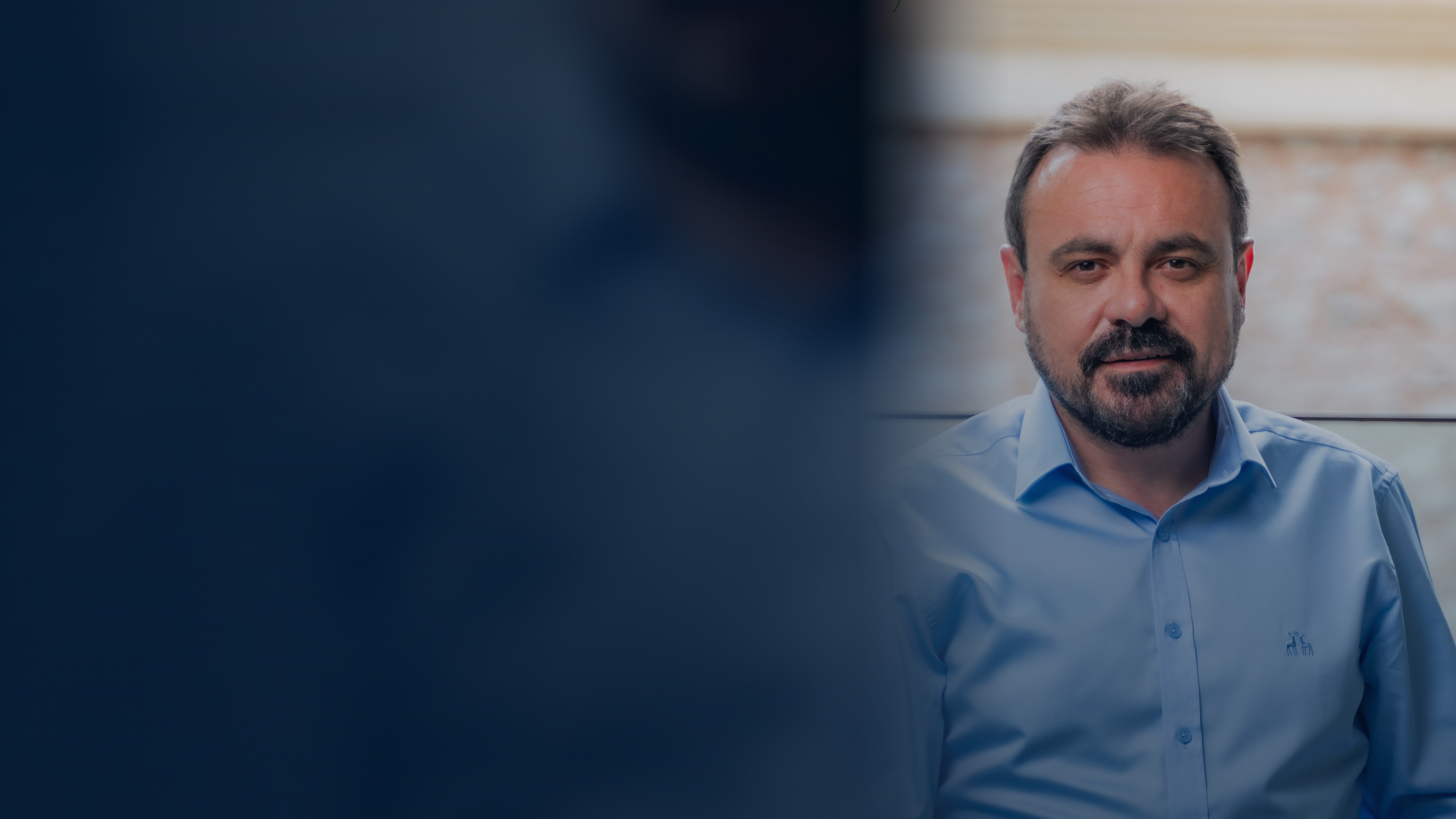 Hakikat temelli büyüme yazısı için Murat Sönmez portresi